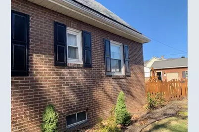 908 Banfield Avenue, Toronto, OH 43964 - Photo 7