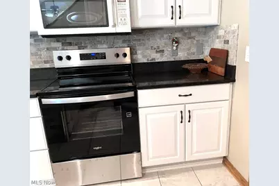 147 Village Court, Columbiana, OH 44408 - Photo 13