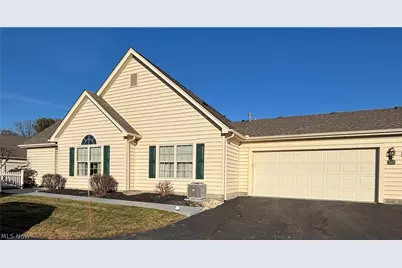 147 Village Court, Columbiana, OH 44408 - Photo 1