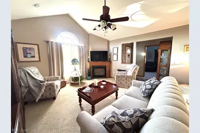 147 Village Court, Columbiana, OH 44408 - Photo 7