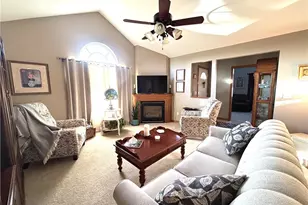 147 Village Ct, Columbiana, OH 44408 - Photo 7