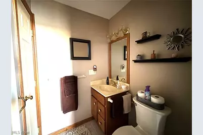 147 Village Court, Columbiana, OH 44408 - Photo 23