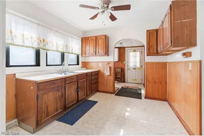 7705 Ravenna Avenue, Louisville, OH 44641 - Photo 7