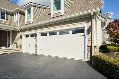 17552 Gates Landing Drive, Chagrin Falls, OH 44023 - Photo 3