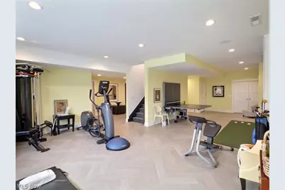 191 Bridgeport Way, Mayfield Heights, OH 44124 - Photo 13