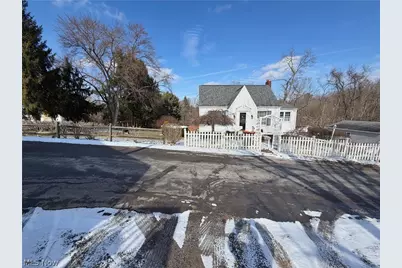 403 Burrows Avenue, East Liverpool, OH 43920 - Photo 1