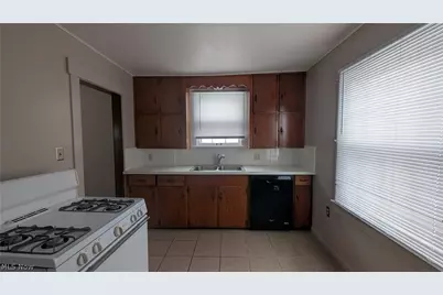 605 17th Street NW, Canton, OH 44703 - Photo 3