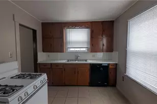 605 17th St NW, Canton, OH 44703 - Photo 3