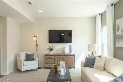 3540 Bushwillow Drive, Green, OH 44685 - Photo 7