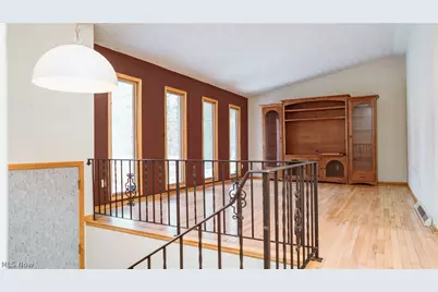 156 W Ingleside Drive, Akron, OH 44319 - Photo 17