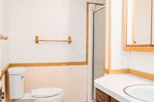 156 W Ingleside Dr, Akron, OH 44319 - Photo 27