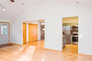 156 W Ingleside Dr, Akron, OH 44319 - Photo 13