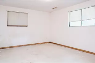 156 W Ingleside Dr, Akron, OH 44319 - Photo 25