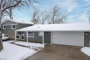 3312 Bancroft Rd, Fairlawn, OH 44333 - Photo 1