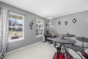 27226 S Emerald Ovl, Olmsted Twp, OH 44138 - Photo 3