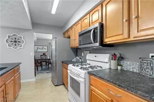 27226 S Emerald Ovl, Olmsted Twp, OH 44138 - Photo 11