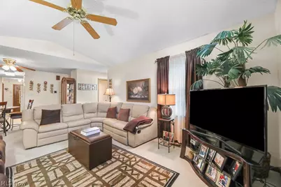 12714 Potomac Place NW, Uniontown, OH 44685 - Photo 9