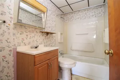 17638 Laurel Avenue, Lake Milton, OH 44429 - Photo 7