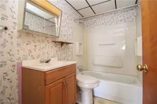 17638 Laurel Ave, Lake Milton, OH 44429 - Photo 7