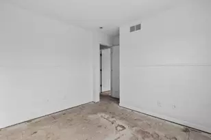 6523 Scovill Ave, Loveland, OH 44104 - Photo 17