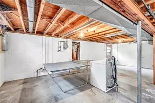 627 Lincoln Ave, Barberton, OH 44203 - Photo 25