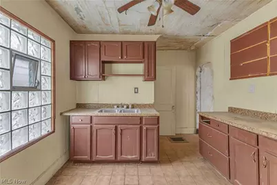 7424 Indiana Avenue, Loveland, OH 44105 - Photo 3