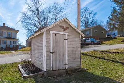 136 Hull Street, Crooksville, OH 43731 - Photo 35