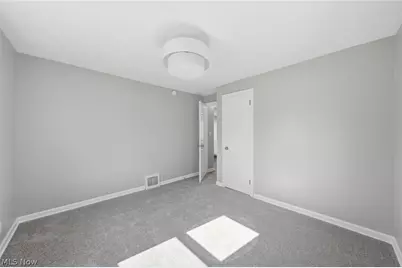 1610 Colonial Boulevard NE, Canton, OH 44714 - Photo 25