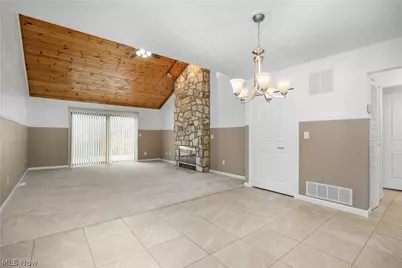 4559 Oakhill Boulevard, Amherst, OH 44053 - Photo 7