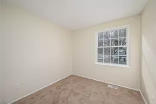 1189 Garth Dr, Kent, OH 44240 - Photo 17