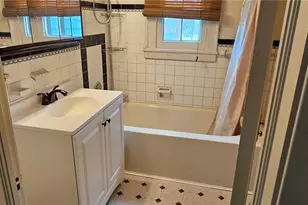 15812 Judson Dr, Loveland, OH 44128 - Photo 9