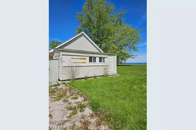 7223 Kenmore Avenue, North Kingsville, OH 44068 - Photo 1