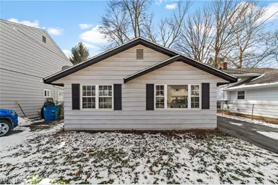 214 Traymore Boulevard, Eastlake, OH 44095 - Photo 1