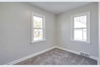2808 Kirby Avenue NE, Canton, OH 44705 - Photo 17