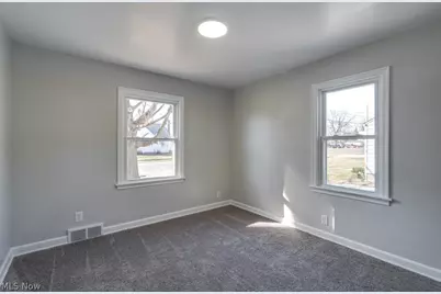 2808 Kirby Avenue NE, Canton, OH 44705 - Photo 15