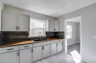 2808 Kirby Ave NE, Canton, OH 44705 - Photo 3