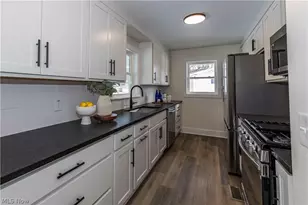 7939 Longview Rd, Grandview Heights, OH 44147 - Photo 13