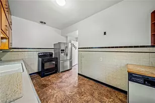 7224 Burridge Ave, Mentor, OH 44060 - Photo 9