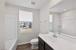 2457 Bishop Oval, Barberton, OH 44203 - Photo 25