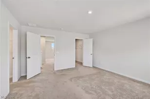 2457 Bishop Oval, Barberton, OH 44203 - Photo 15