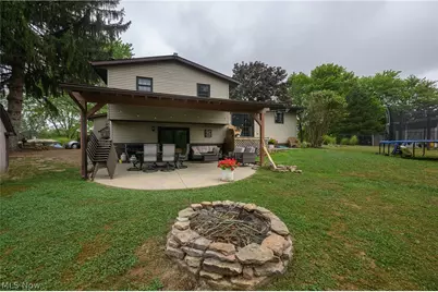 10299 Hunting Hills Avenue NE, Hartville, OH 44632 - Photo 5