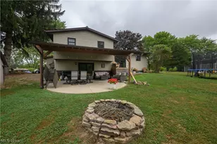 10299 Hunting Hills Ave NE, Hartville, OH 44632 - Photo 5