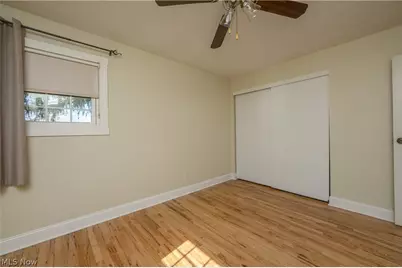 10299 Hunting Hills Avenue NE, Hartville, OH 44632 - Photo 17