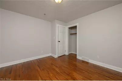 10299 Hunting Hills Avenue NE, Hartville, OH 44632 - Photo 15