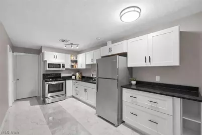 540 W College Street, Oberlin, OH 44074 - Photo 15