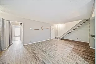 7987 Carriage Circle, Mentor, OH 44060 - Photo 5