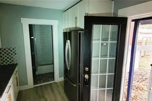 2109 W 42nd St, Loveland, OH 44113 - Photo 7