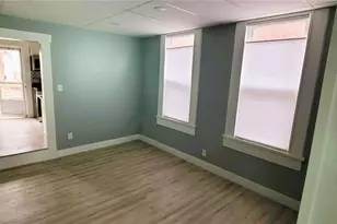 2109 W 42nd St, Loveland, OH 44113 - Photo 5