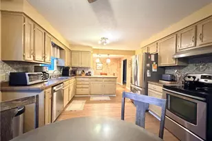 10247 Cherry Hill Dr, Concord, OH 44077 - Photo 7