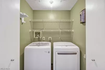 26195 Raintree Boulevard #B4, Olmsted Falls, OH 44138 - Photo 13